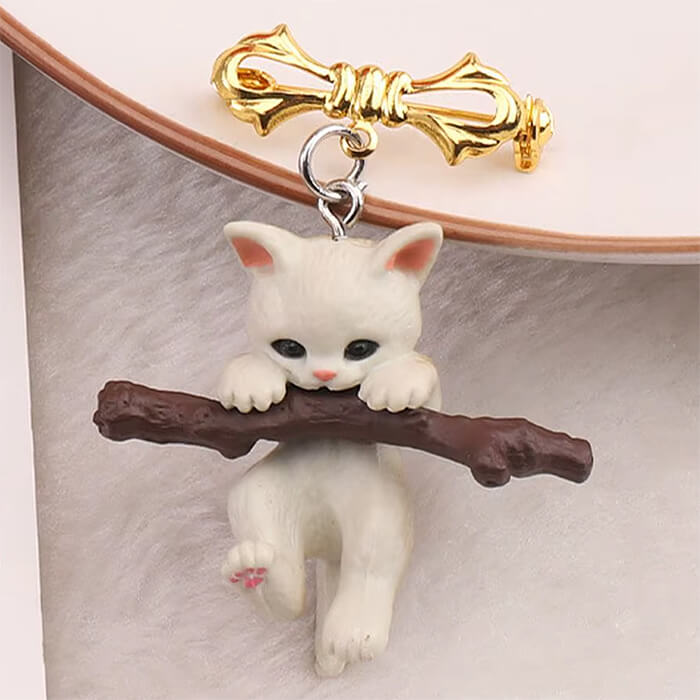 Kitty Brooch